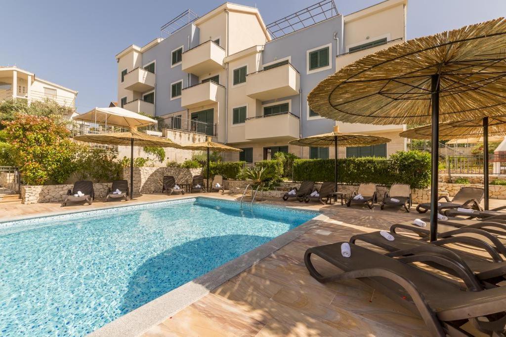 סלאטינה Apartment Livia מראה חיצוני תמונה