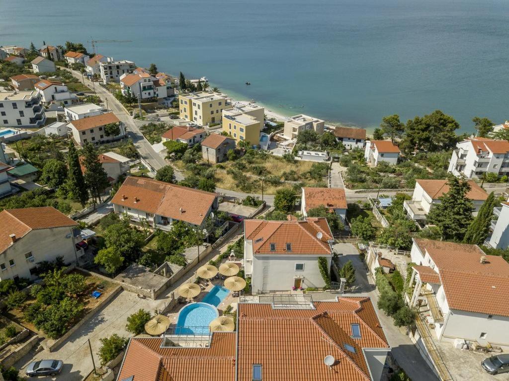 סלאטינה Apartment Livia מראה חיצוני תמונה