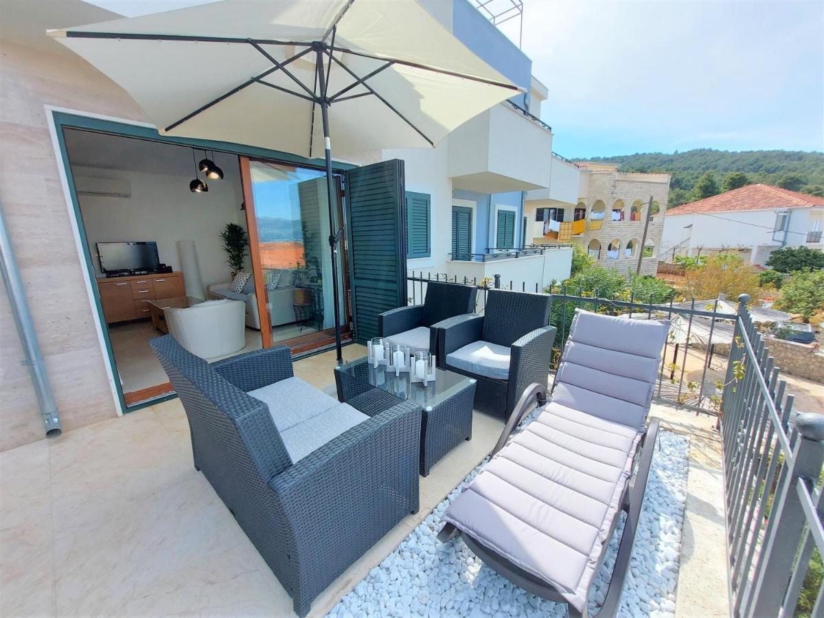 סלאטינה Apartment Livia מראה חיצוני תמונה