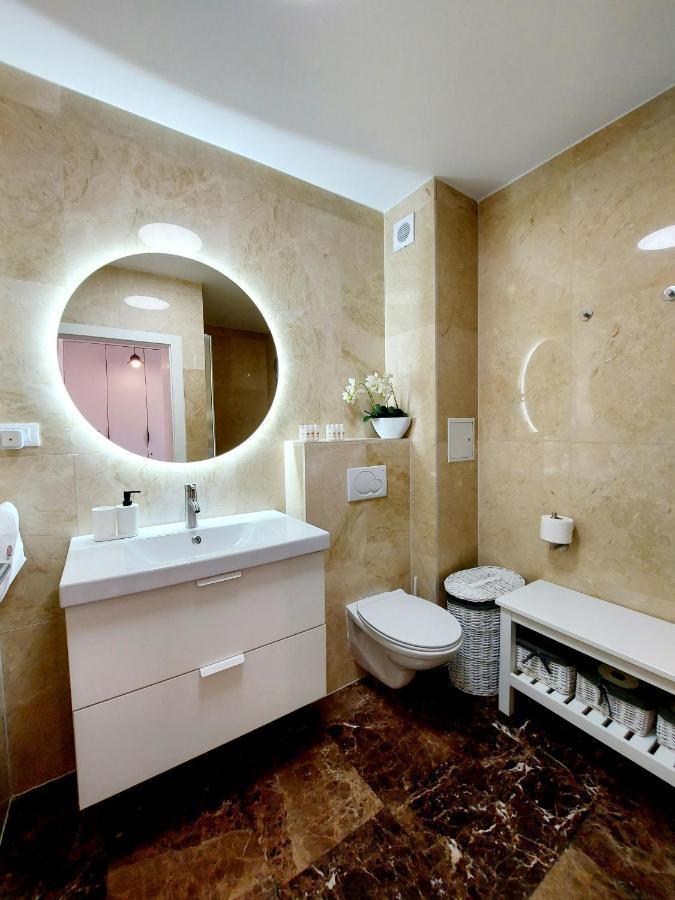 סלאטינה Apartment Livia מראה חיצוני תמונה