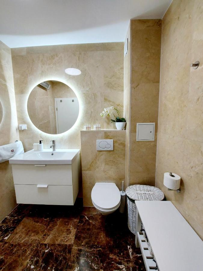 סלאטינה Apartment Livia מראה חיצוני תמונה